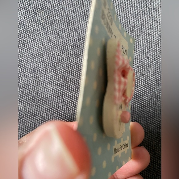 Wooden Bunny Pin - Picture 3 of 4